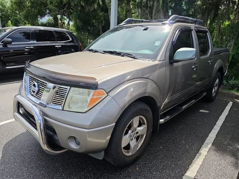 Used 2007 Nissan Frontier LE w/ Leather Pkg RWD image 3