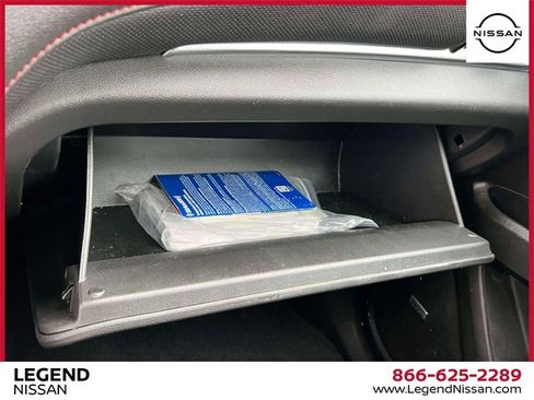 Used 2023 Chevrolet Traverse RS image 35