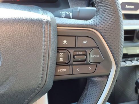 Used 2025 Toyota Tacoma 4x4 Double Cab Hybrid image 19
