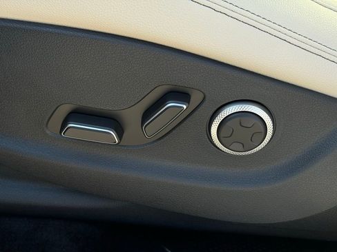 New 2026 Genesis GV70 2.5T Select image 28