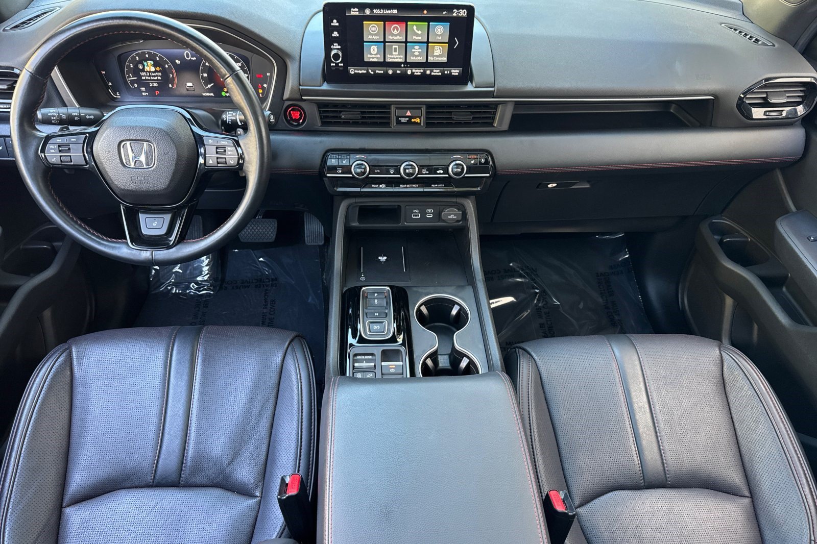 Used 2025 Honda Pilot Black Edition image 16