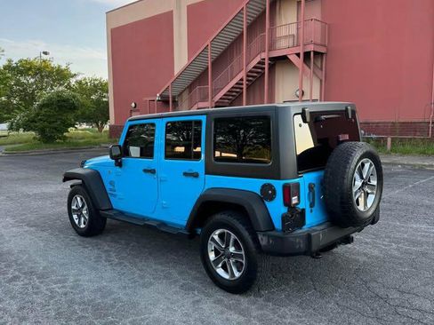 Used 2017 Jeep Wrangler Unlimited Sport w/ Quick Order Package 24S AWD/4WD image 3