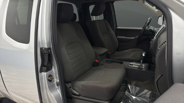 Used 2015 Nissan Frontier S RWD image 21