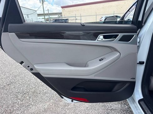 Used 2015 Hyundai Genesis 3.8 w/ Option Group 02 RWD image 12