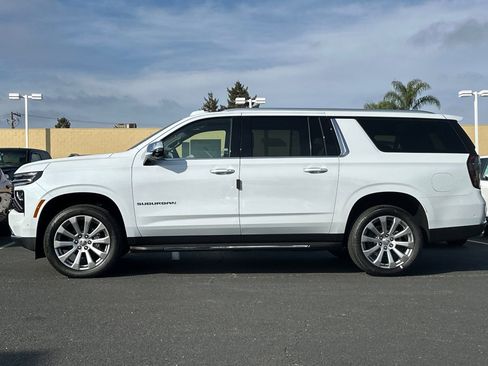 New 2026 Chevrolet Suburban Premier w/ Sun And Tow Package image 7