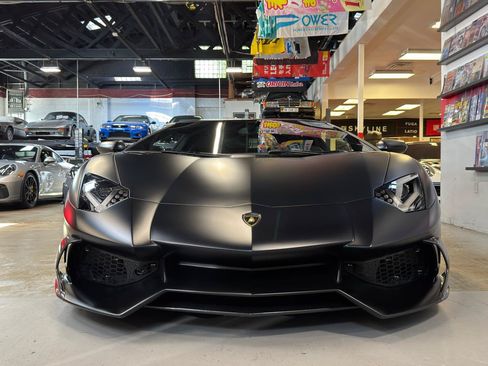 Used 2014 Lamborghini Aventador LP 720-4 50th Anniversario AWD/4WD image 2