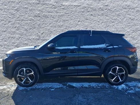Used 2023 Chevrolet TrailBlazer RS w/ Sun and Liftgate Package image 4