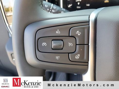 New 2026 GMC Sierra 3500 SLT w/ SLT Premium Package AWD/4WD image 12
