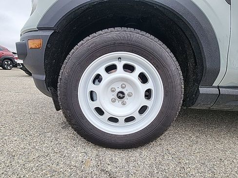 Certified 2024 Ford Bronco Sport Heritage w/ Heritage Convenience Package AWD/4WD image 18