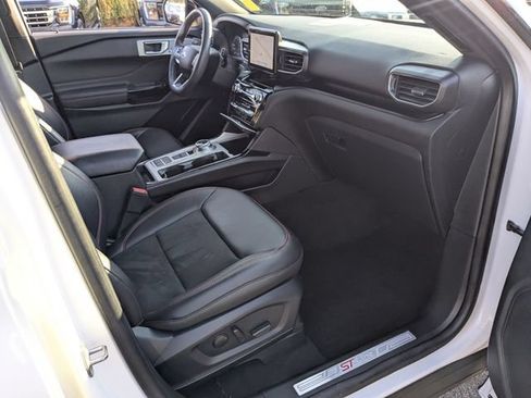 Certified 2023 Ford Explorer ST-Line w/ Class IV Trailer Tow Package RWD image 30
