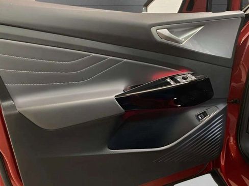 Used 2024 Volkswagen ID.4 S image 15