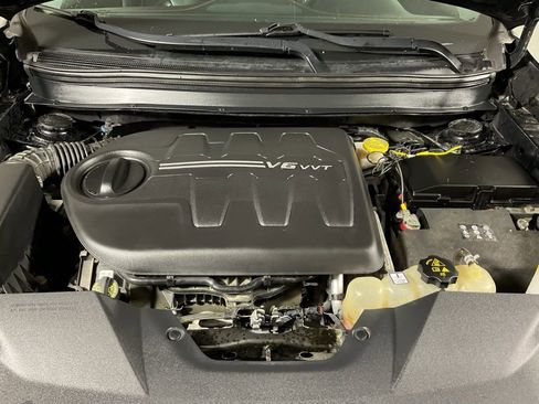 Used 2019 Jeep Cherokee Trailhawk w/ Comfort/Convenience Group image 10