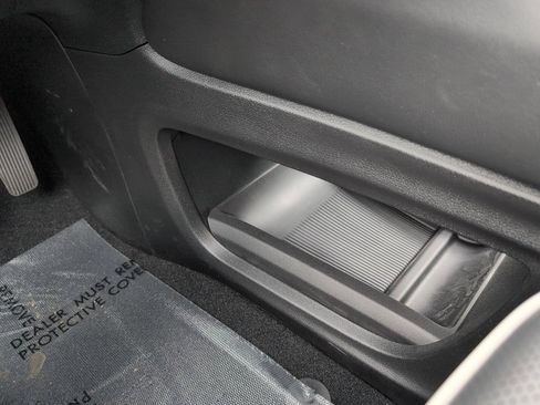 New 2026 Chrysler Pacifica Limited image 38