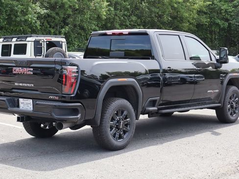 New 2026 GMC Sierra 2500 AT4 w/ AT4 Premium Plus Package AWD/4WD image 7