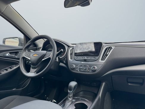 Used 2021 Chevrolet Malibu LS FWD image 14