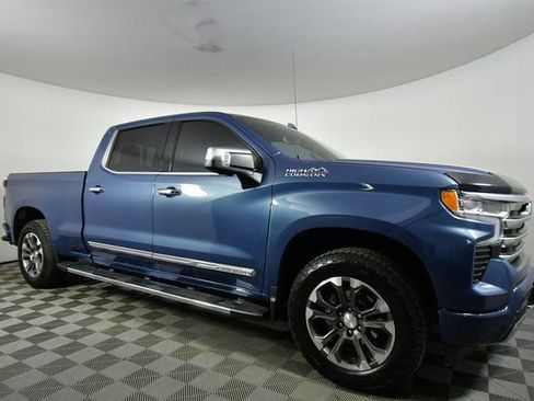 Used 2024 Chevrolet Silverado 1500 High Country w/ Technology Package image 9