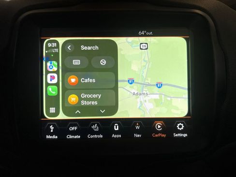 Used 2022 Jeep Renegade Trailhawk AWD/4WD image 22