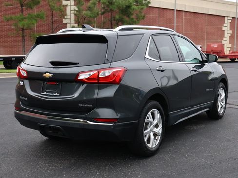 Used 2019 Chevrolet Equinox Premier FWD image 28