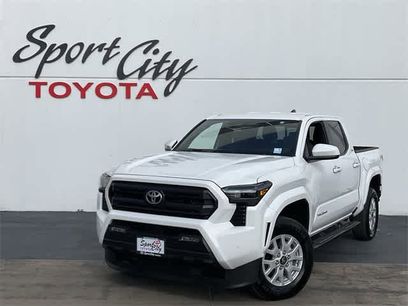 Certified 2025 Toyota Tacoma SR5