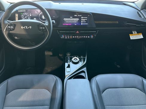 Used 2026 Kia Niro Wind w/ Wind Preserve Package FWD image 14