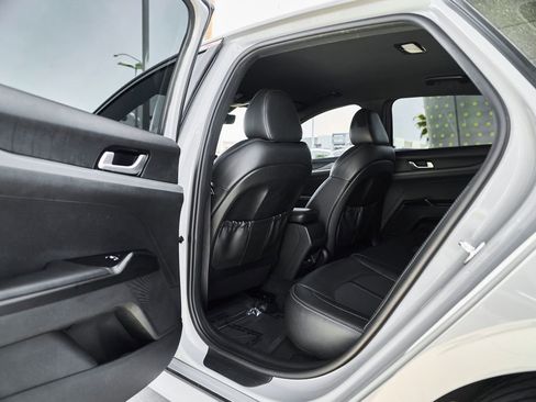 Used 2021 Kia K5 GT-Line FWD image 16