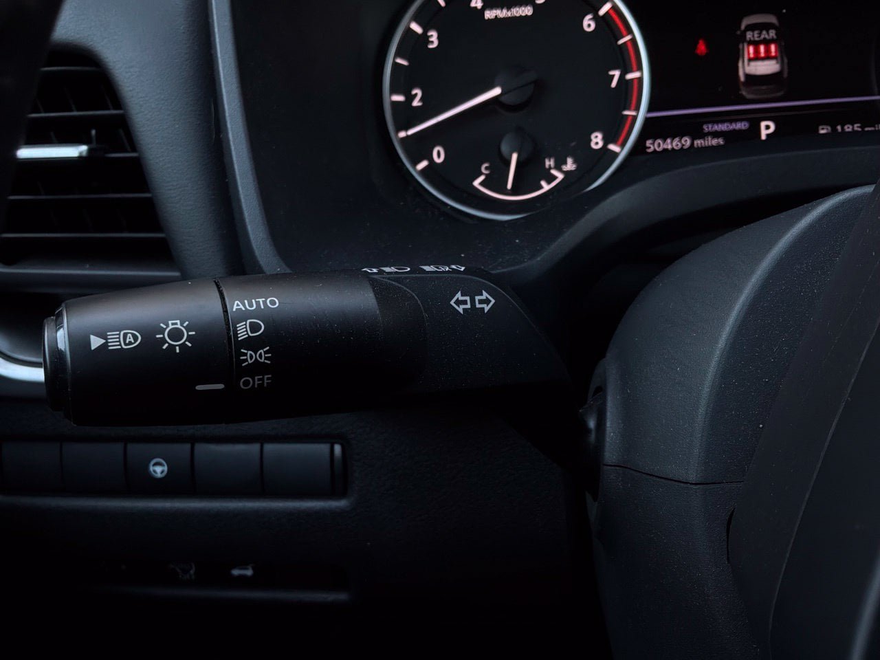 Used 2025 Nissan Rogue SV FWD image 38