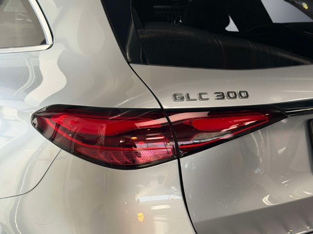 Certified 2023 Mercedes-Benz GLC 300 4MATIC image 10