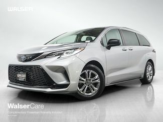 Used 2022 Toyota Sienna XSE AWD/4WD video 1