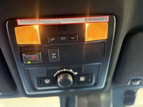 Used 2021 Toyota Tacoma TRD Off-Road w/ Technology Package AWD/4WD image 18