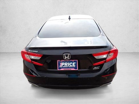 Used 2021 Honda Accord Touring image 3