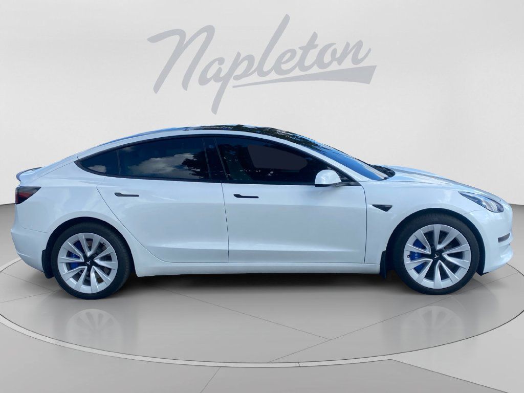 Used 2023 Tesla Model 3 Standard Range RWD image 7