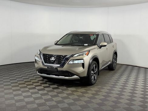 Used 2023 Nissan Rogue Platinum w/ Platinum Premium Package image 3