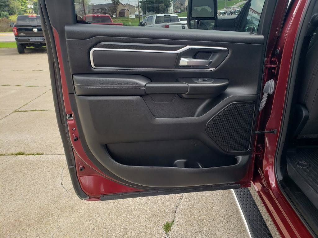 Used 2025 RAM 1500 Big Horn AWD/4WD image 14