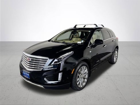 Used 2018 Cadillac XT5 Platinum w/ Driver Assist Package image 2
