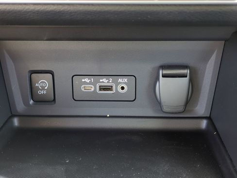 New 2025 Nissan Sentra SR image 20