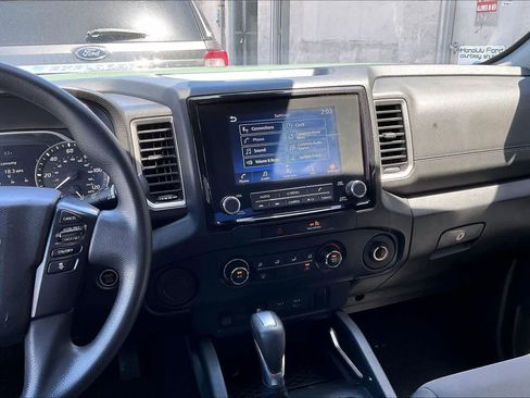 Used 2022 Nissan Frontier SV w/ Technology Package RWD image 15