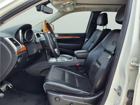 Used 2012 Jeep Grand Cherokee Overland AWD/4WD image 9