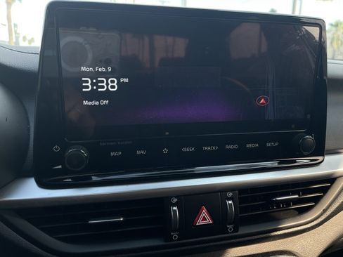 Used 2024 Kia Forte GT-Line w/ GT-Line Premium Package image 9