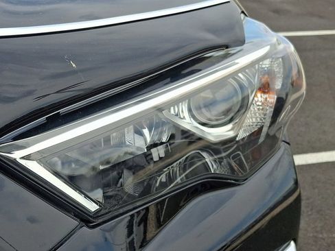 Certified 2020 Toyota 4Runner Limited image 9