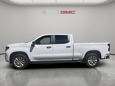 Used 2023 Chevrolet Silverado 1500 Custom AWD/4WD image 6