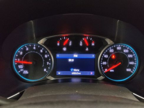 Used 2021 Chevrolet Equinox Premier image 23