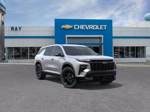 New 2026 Chevrolet Traverse RS w/ LPO, Floor Liner Package FWD image 39