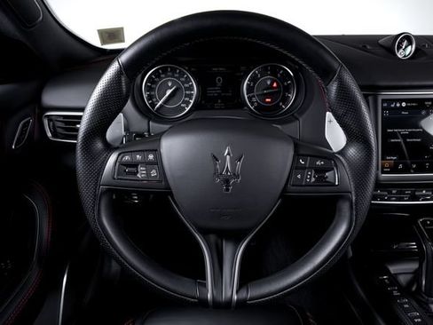 Used 2024 Maserati Levante GT Ultima AWD/4WD image 36