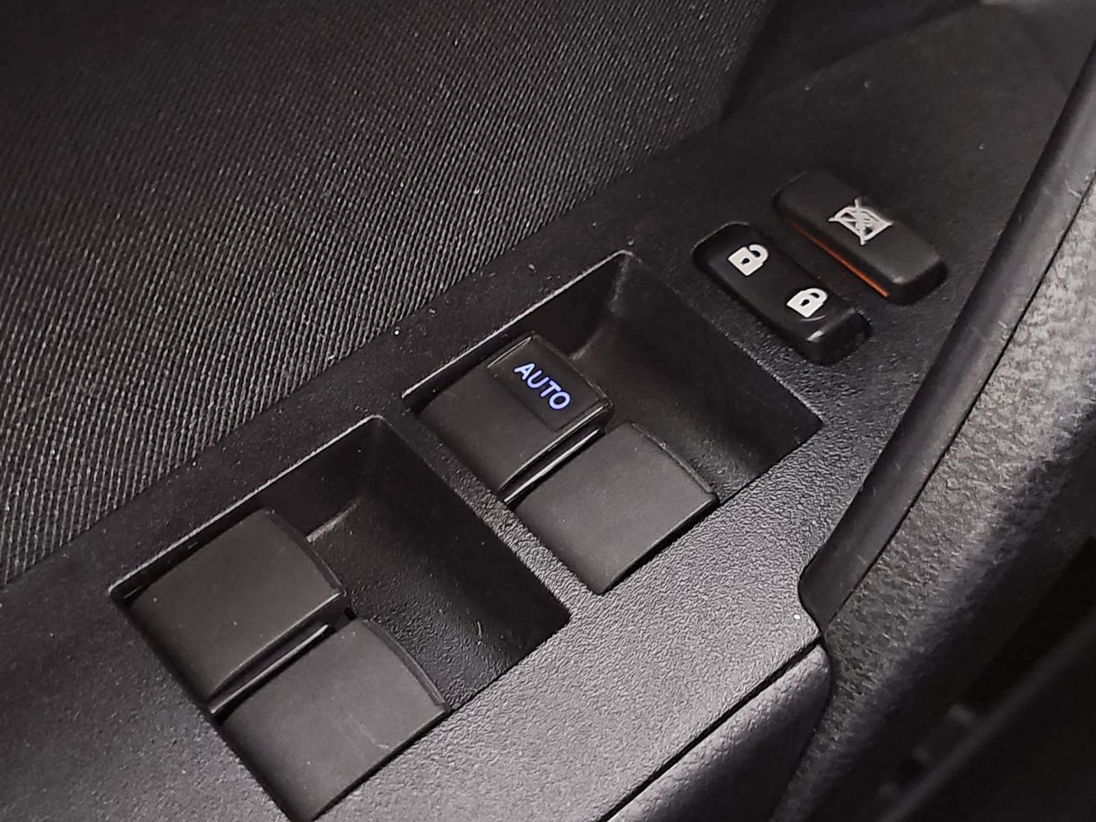 Used 2019 Toyota Corolla LE FWD image 26