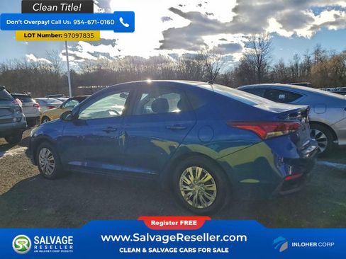 Used 2018 Hyundai Accent SE image 3