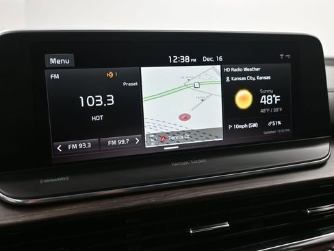 Used 2020 Kia Telluride SX w/ SX Prestige Package image 19