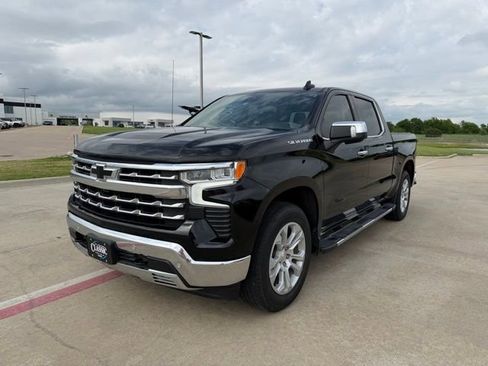 Used 2022 Chevrolet Silverado 1500 LTZ w/ LTZ Convenience Package II image 8