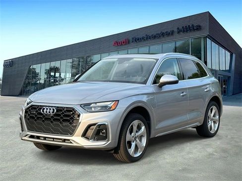 Certified 2025 Audi Q5 2.0T Premium Plus image 1