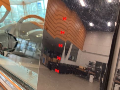 Used 2024 Ford Expedition Platinum image 10