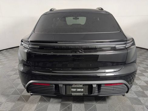 New 2026 Porsche Macan Electric RWD image 6